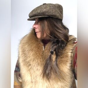 Brand: BABEYOND High Quality Faux Fur Collar